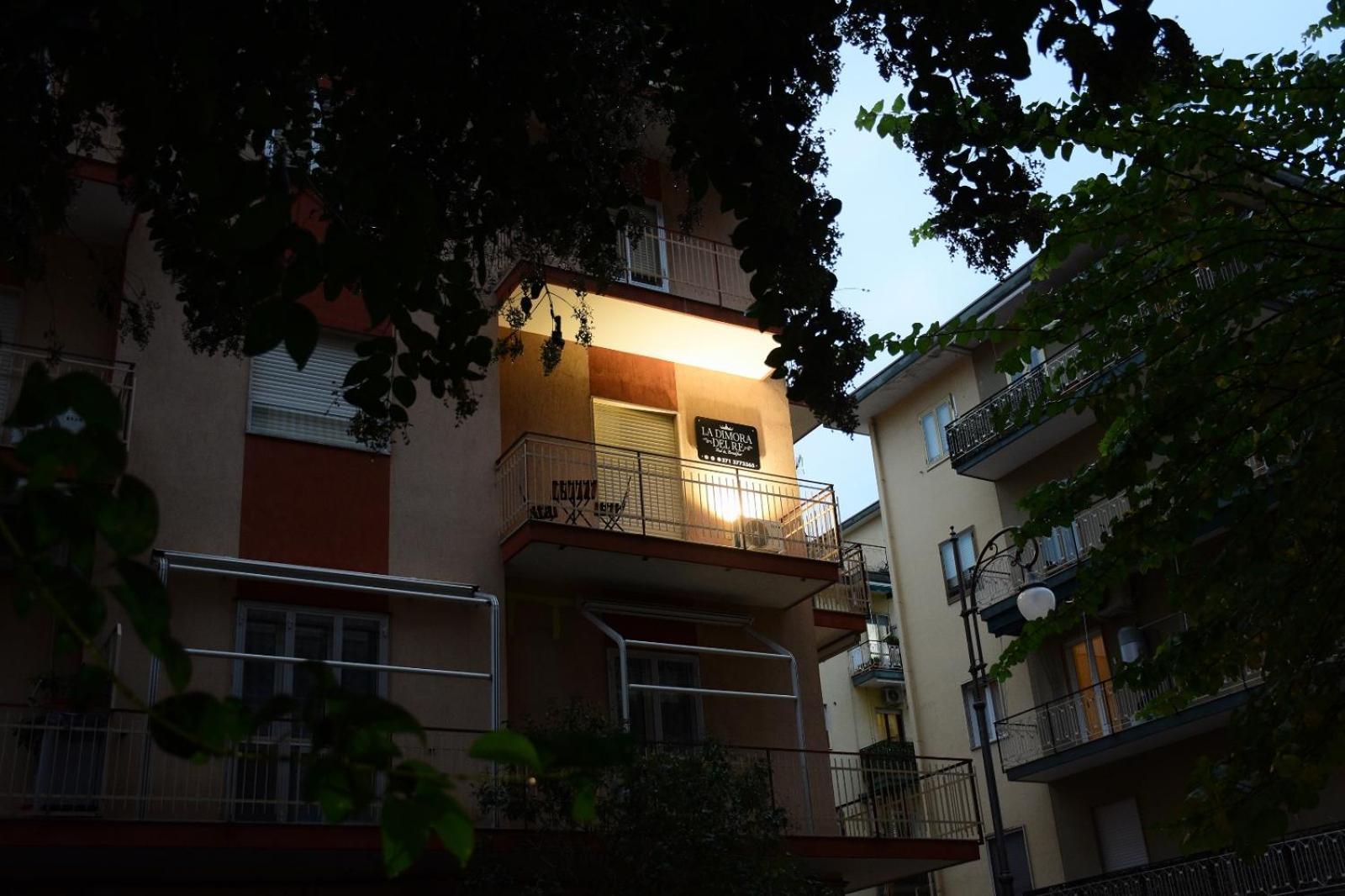 La Dimora Del Re Bed & Breakfast Salerno Dış mekan fotoğraf